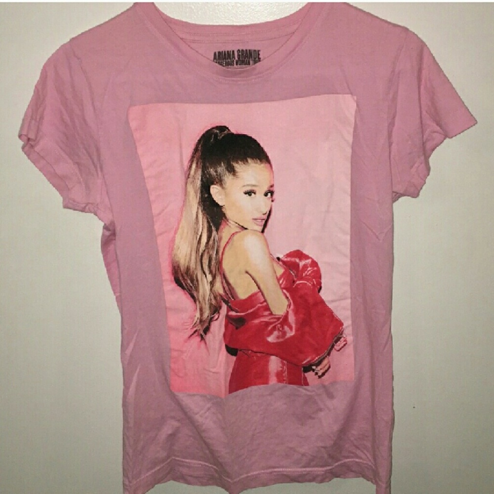 Ariana grande tour shirt